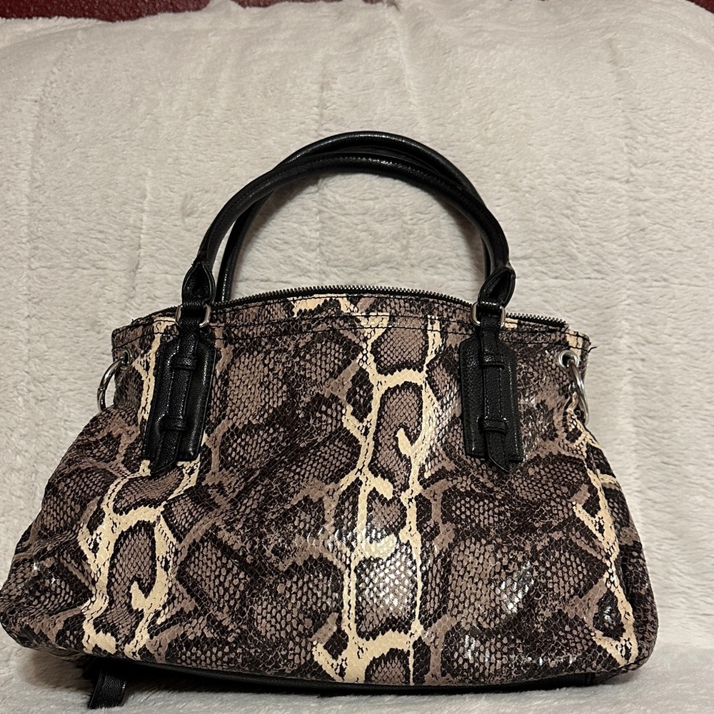 Simply Vera Vera Wang Stylish Snake Print Handbag or Cross Body - Picture 2 of 9